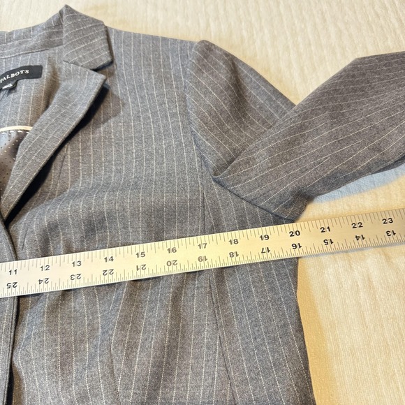 Talbots Blazer Womens Size 10 Gray Wool Blend Pinstripe One Button Jacket Office - Picture 9 of 12